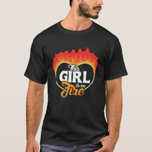 Dit meisje is op vuur hart emancipatie vrouwen Pow T-shirt