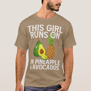 Dit meisje loopt op ananas Avocados Fruit Lov T-shirt