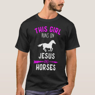 Dit meisje loopt op Jezus en paarden. T-shirt