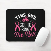 Dit meisje moet de bell Chemo Afstudeerder Breast Muismat (Met muis)