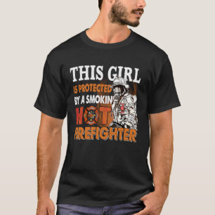 Dit meisje wordt beschermd door een rookgordijn' h t-shirt