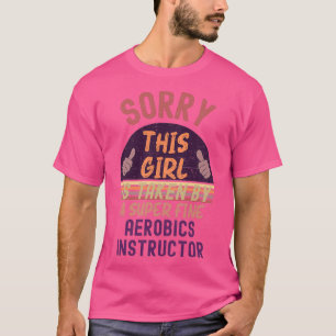 Dit meisje wordt ingenomen met Aerobicsinstructor T-shirt