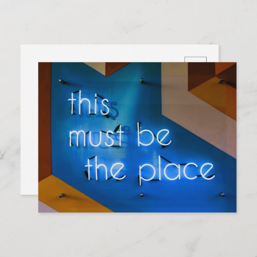 Dit moet de plaats zijn waar NEON Sign Funny Briefkaart (Voorkant / Achterkant)