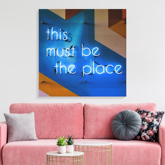 Dit moet de plaats zijn waar NEON Sign Funny Canvas Afdruk (Insitu (Woonkamer))