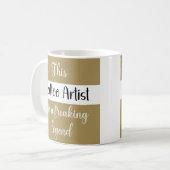 Dit Tattoo kunstenaar is een freaking Legend Funny Koffiemok (Voorkant links)