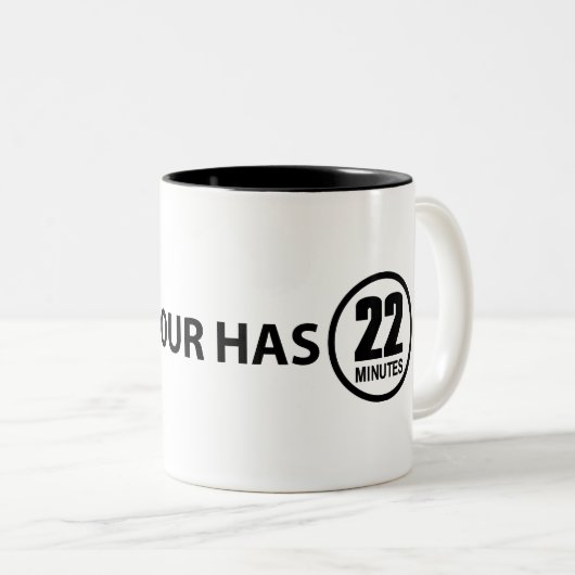 Dit uur heeft 22 minuten tweekleurige koffiemok (Voorkant rechts)