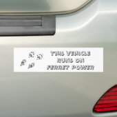 Dit voertuig draait opFERRET-POWER Bumpersticker (Op auto)