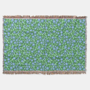 Ditsy Bright Blue Periwinkles op Green Floral Deken