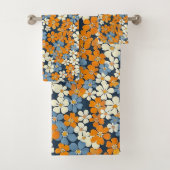Ditsy Flowers Pattern Bad Handdoek (Insitu)