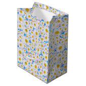 Ditzy Daisies op Blue Custom Medium Gift Bag Medium Cadeauzakje (Voorkant Gekanteld)