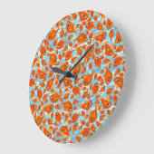 Ditzy Oranje Fishing Pattern on Watery Blue Clock Grote Klok (Hoek)
