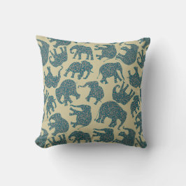 Ditzy Paisley Elephants op Beige Pillow of Cushion Kussen