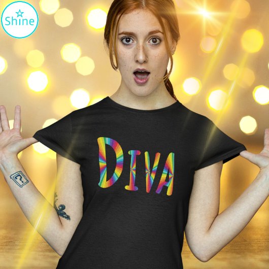DIVA Fabulous Sassy Campy Regenboog Kleuren Alfabe T-shirt