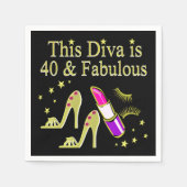 DIVA IS 40 EN FANTASTISCH GOUDEN HOGE HAK ONTWERP SERVETTEN (Voorkant)