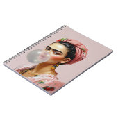 Diva met bloemensjaal blazen bubble gum notitieboek (Linkerzijde)