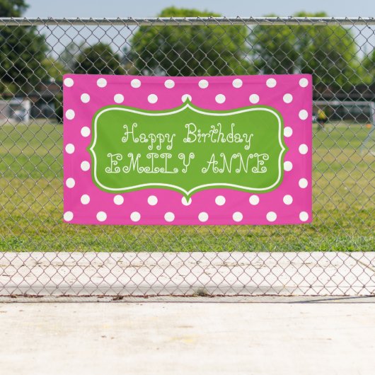 Diva Pink en Green Apple Polka Dot gepersonaliseer Spandoek (Insitu)