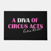 "DIVA van Circus Acts leeft hier!" Deurmat (Voorkant)