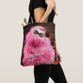 Diva White Cat Wrapped in Pink Boa on Red Carpet Tote Bag (Dichtbij)