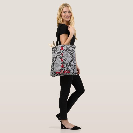 DIVAmalistische snakeskin-afdrukCanvas tas (Op model)