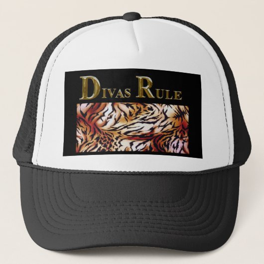 DIVAS RULE TRUCKER PET (Voorkant)