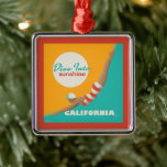 Dive Into Sunshine | California Metalen Ornament<br><div class="desc">Anderson Design Group is een bekroonde illustratie- en ontwerpfirma in Nashville,  Tennessee. Oprichter Joel Anderson leidt een team van getalenteerde artiesten naar creëer originele poster kunst die lijkt op klassieke  prints van de jaren 20 tot de jaren 60.</div>