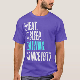 Diver Eat Sleep Diving Herhaal sinds 1977 Gift T-shirt