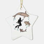 Diver en haaien keramisch ornament (Links)