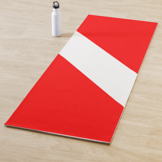 Diver naar beneden duikende vlag yogamat