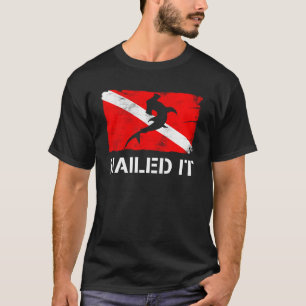 Diver neer Vlag Hammerhead Shark Nailing It Diving T-shirt