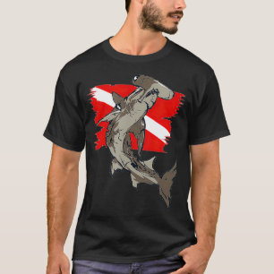 Diver omlaag Vlag Hammerhead Shark Scuba Diving  T-shirt