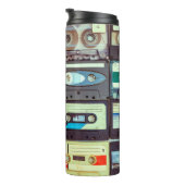 Diverse  audiocassettes thermosbeker (Geroteerd rechts)