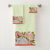 Diverse pioenen op een badkamerhanddoekset bad handdoek (Insitu)