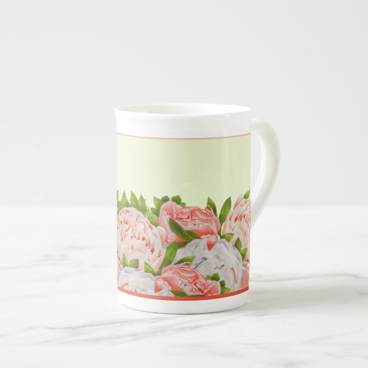 Diverse pioenen op een Bone China Mok (Voorkant rechts)