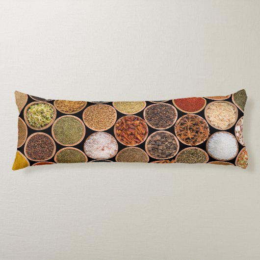 Diverse specerijen en voedselingrediënten lichaamskussen (Voorkant)