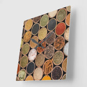 Diverse specerijen en voedselingrediënten vierkante klok (Hoek)