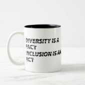 Diversiteit is a fact incluis is an act 1 tweekleurige koffiemok (Links)