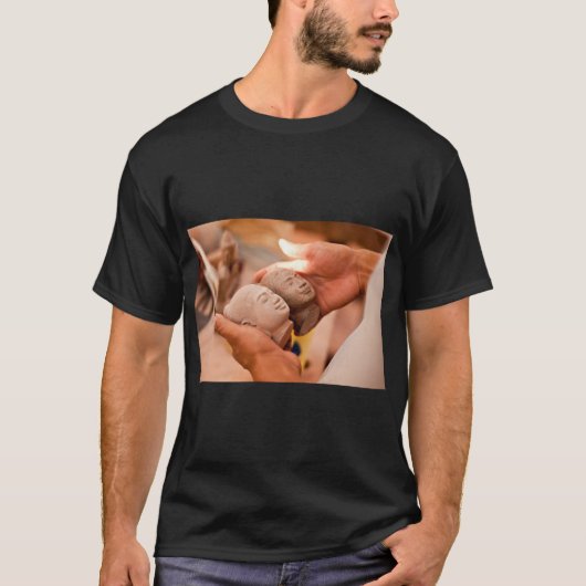 “Divine Boeddha – Symbool van Vrede & Harmonie” T-shirt (Voorkant)