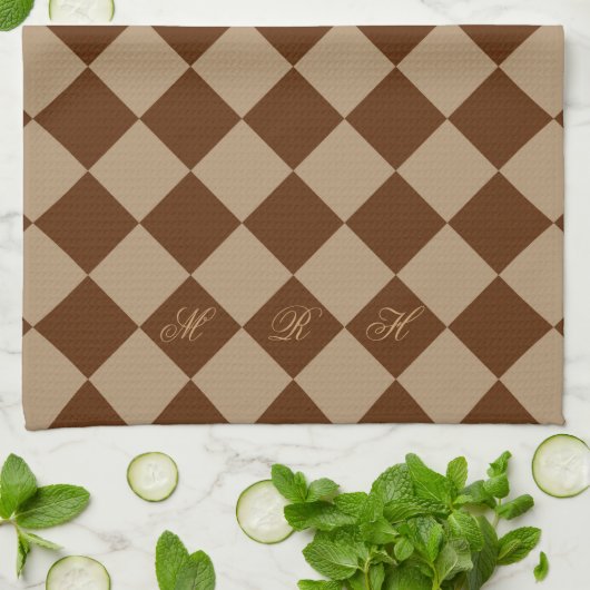 Divine Diamond Pattern_Chocolate Mocha_monogram Theedoek (Gevouwen)
