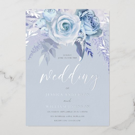 Divine Dusty Blue Floral Bruiloft Echt Zilver Folie Uitnodiging (Voorkant)