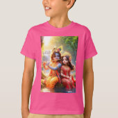 Divine Elegance: Radhe Krishna print op T-shirt (Voorkant)