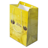 Diwali Gele Mandala Lamp Peacock gepersonaliseerd Medium Cadeauzakje (Achterkant Gekanteld)