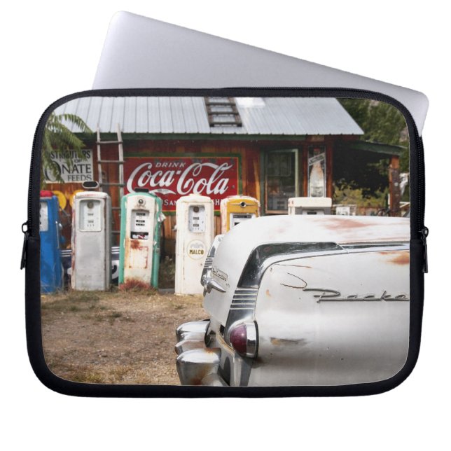 Dixon, New Mexico, Verenigde Staten. Oldtimer Laptop Sleeve (Voorkant)