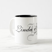 DIY Custom Monogramed Mok (Voorkant links)