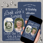 DIY Kleuren · Kijk Wie is 60 Verjaardagsfeest 2 Fo Save The Date<br><div class="desc">Kijk eens wie er 60 wordt! Nodig familie en vrienden uit voor een aankomende 60e verjaardagsviering met een elegante aangepaste foto, sla de uitnodigingen voor het datumfeest op. Afbeeldingen en formuleringen over deze sjabloon zijn eenvoudig te personaliseren. De marineblauwe en witte kleuren voor de achtergrond, tekst en getalcontouren kunnen allemaal...</div>