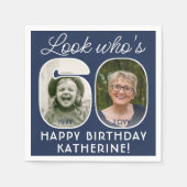 DIY Kleuren · Kijk Wie is 60 Verjaardagsfeest 2 Fo Servet (Voorkant)