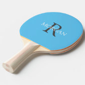 DIY Monogram & Naam, Grijs & Wit Tekst, Sky Blue Tafeltennisbatje (Voorkant Gekanteld)
