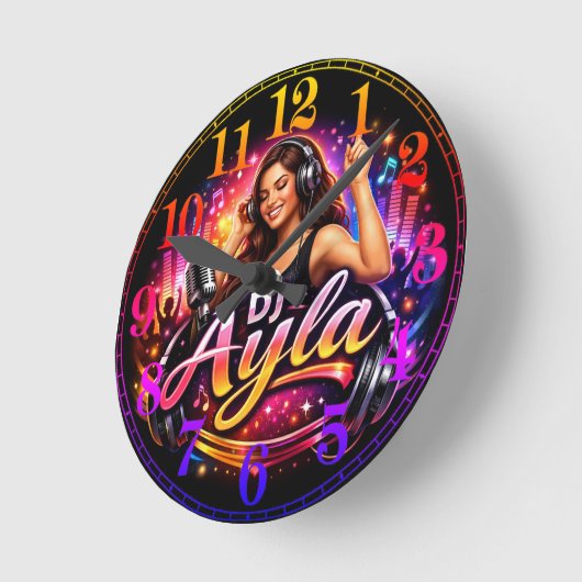 DJ AYLA 2 RONDE KLOK (Hoek)