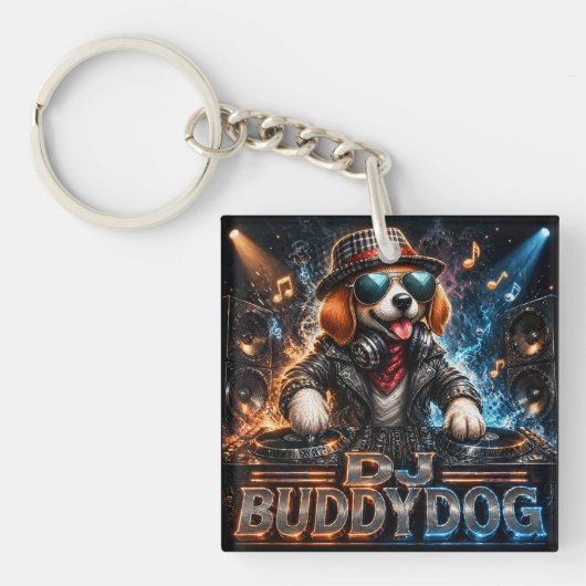 DJ BUDDYDOG DUBBELEZIJDIG SLEUTELHANGER (Voorkant)