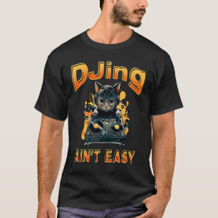 DJ Cat DJing Hip Pop Music Kat Techno Headphones T-shirt