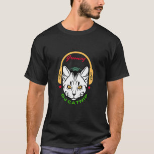 Dj Catnip Het draait allemaal om verzorging op de T-shirt